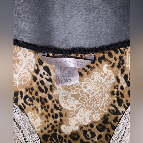 Victoria’s Secret lingerie top leopard and lace. Satin and polyester Size medium - Picture 5 of 6